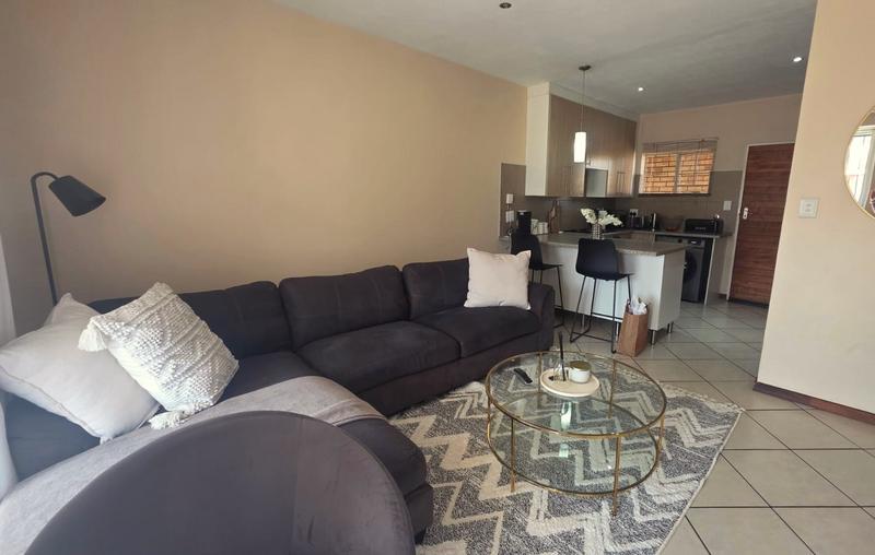 2 Bedroom Property for Sale in Stone Ridge Gauteng