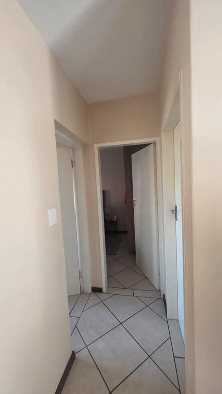 2 Bedroom Property for Sale in Stone Ridge Gauteng