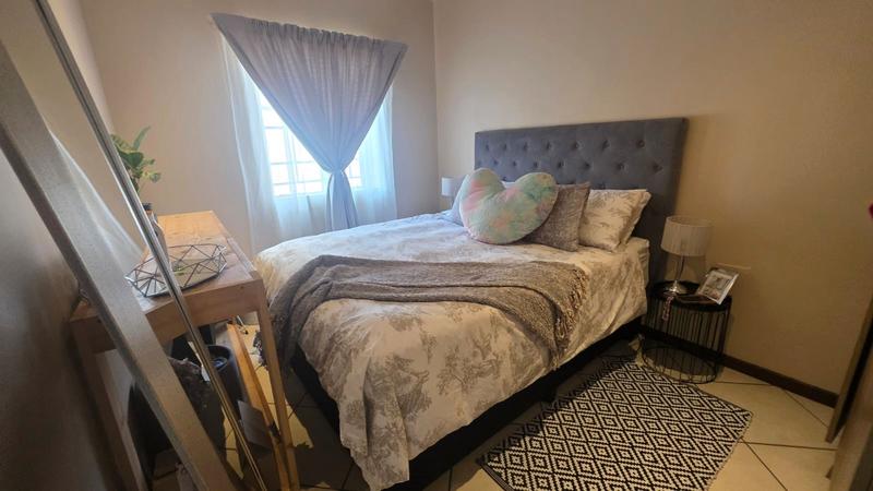 2 Bedroom Property for Sale in Stone Ridge Gauteng