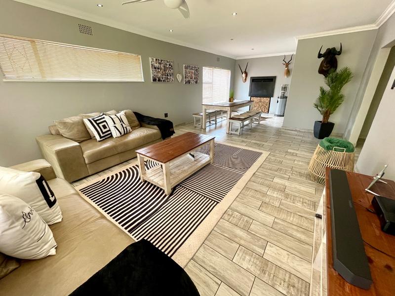 4 Bedroom Property for Sale in Rant En Dal Gauteng