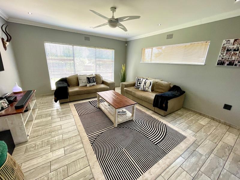 4 Bedroom Property for Sale in Rant En Dal Gauteng
