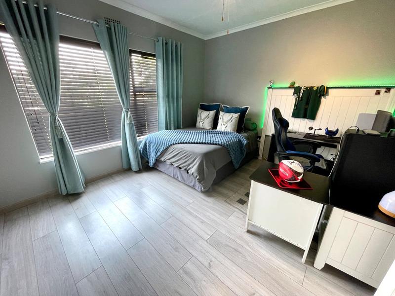 4 Bedroom Property for Sale in Rant En Dal Gauteng