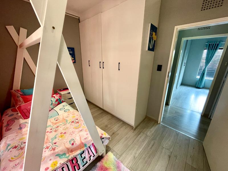 4 Bedroom Property for Sale in Rant En Dal Gauteng