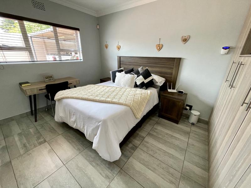4 Bedroom Property for Sale in Rant En Dal Gauteng