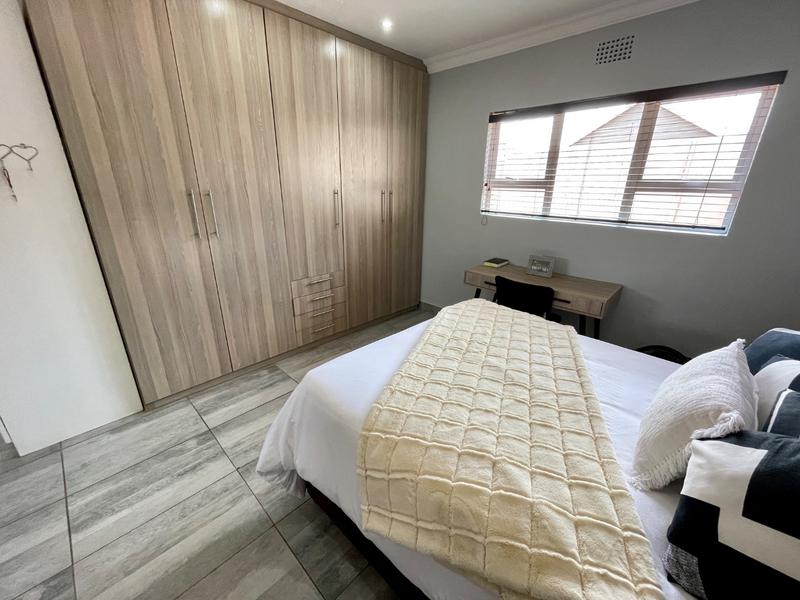 4 Bedroom Property for Sale in Rant En Dal Gauteng