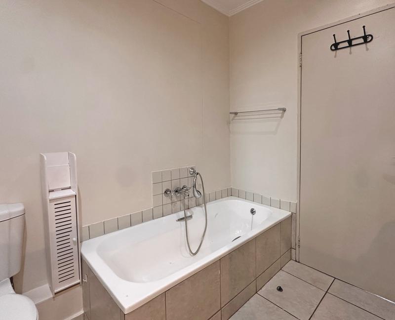 To Let 2 Bedroom Property for Rent in Morningside Gauteng