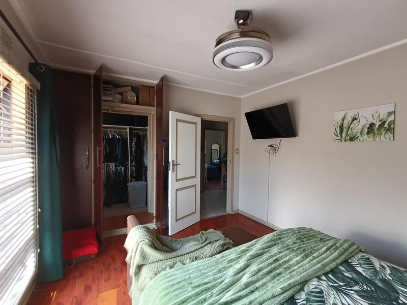 To Let 3 Bedroom Property for Rent in Strubenvale Gauteng