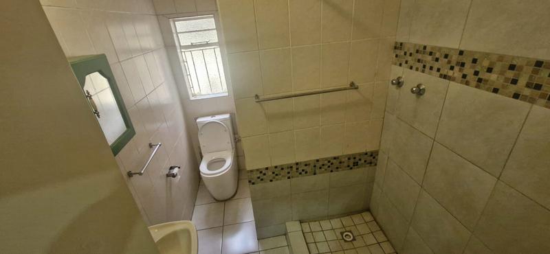 To Let 2 Bedroom Property for Rent in Mnandi Gauteng