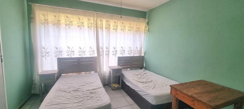 2 Bedroom Property for Sale in Eldoraigne Gauteng