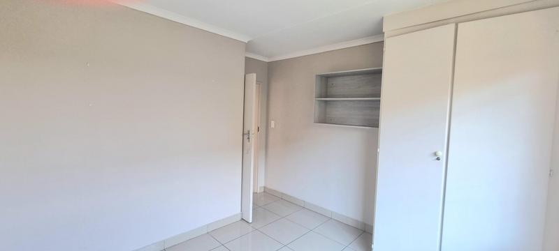 2 Bedroom Property for Sale in Eldoraigne Gauteng