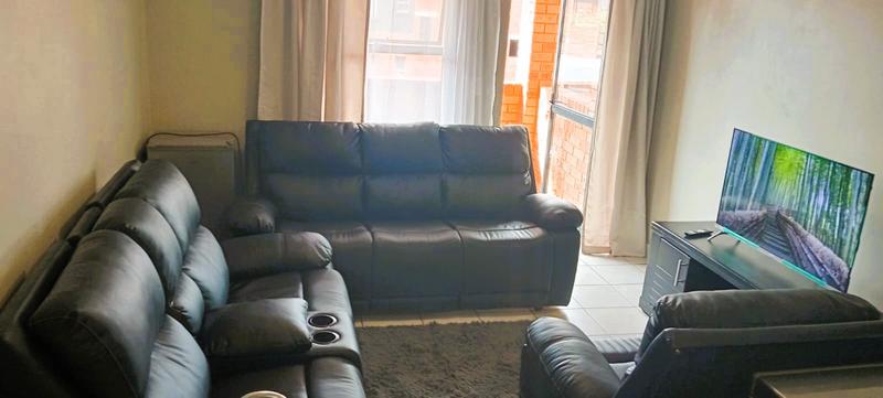 2 Bedroom Property for Sale in Heuweloord Gauteng