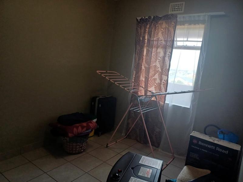 2 Bedroom Property for Sale in Heuweloord Gauteng