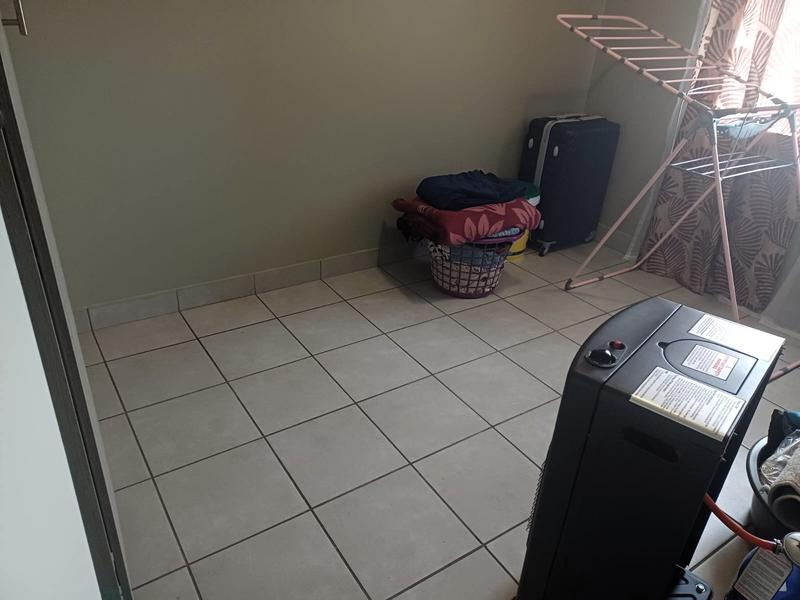 2 Bedroom Property for Sale in Heuweloord Gauteng