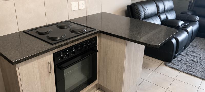 2 Bedroom Property for Sale in Heuweloord Gauteng