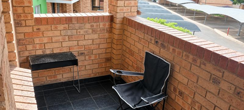 2 Bedroom Property for Sale in Heuweloord Gauteng