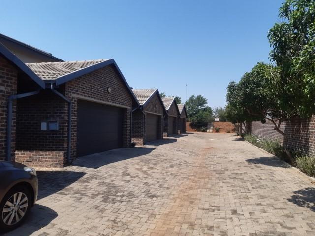 3 Bedroom Property for Sale in Doornpoort Gauteng