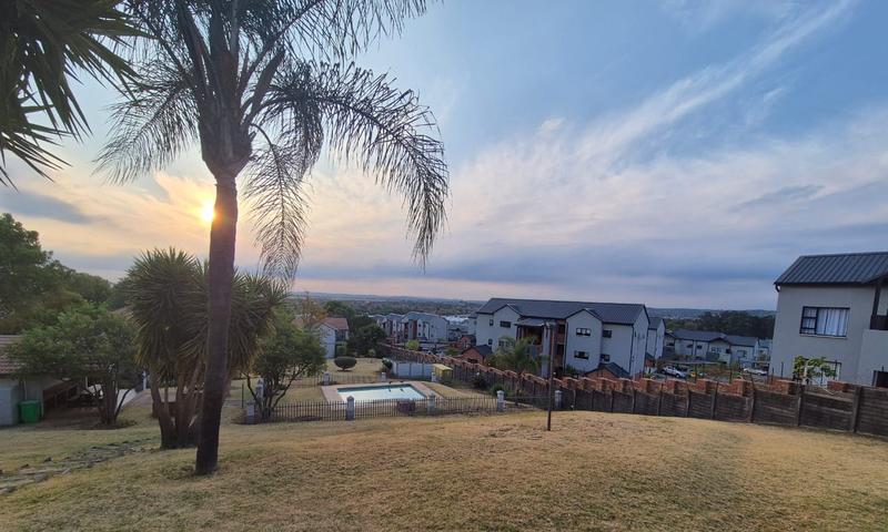 2 Bedroom Property for Sale in Rietvalleirand Gauteng