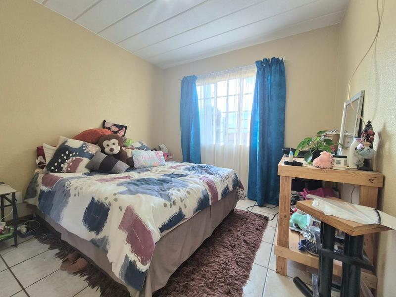 2 Bedroom Property for Sale in Rietvalleirand Gauteng