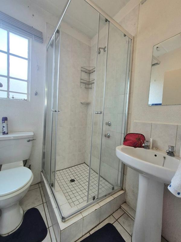 2 Bedroom Property for Sale in Rietvalleirand Gauteng