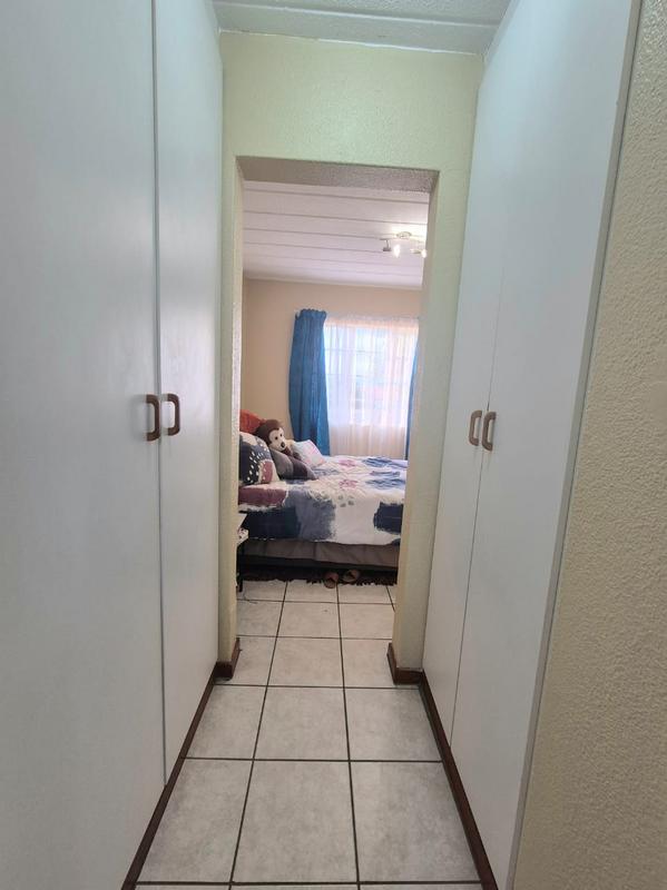 2 Bedroom Property for Sale in Rietvalleirand Gauteng