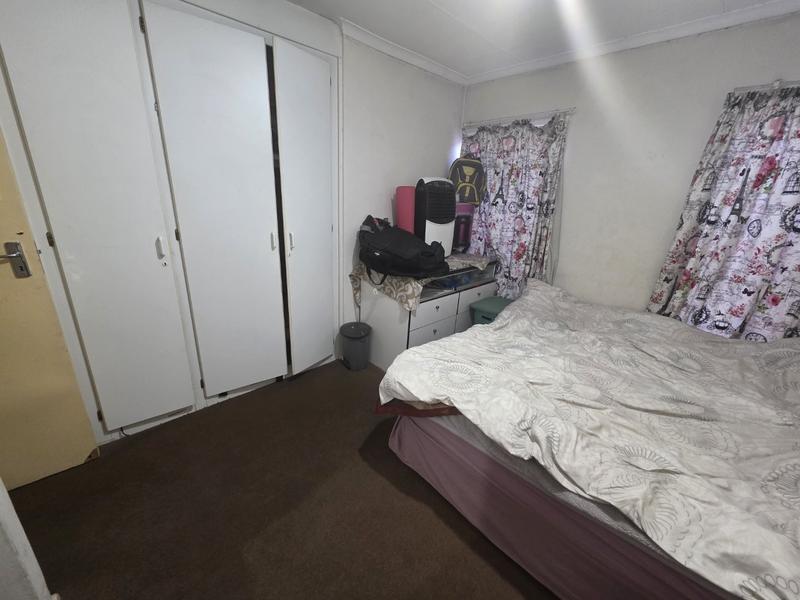 2 Bedroom Property for Sale in Magalieskruin Gauteng