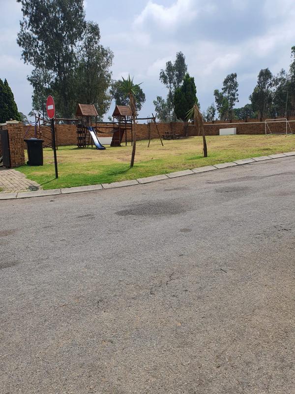 2 Bedroom Property for Sale in Honeypark Gauteng