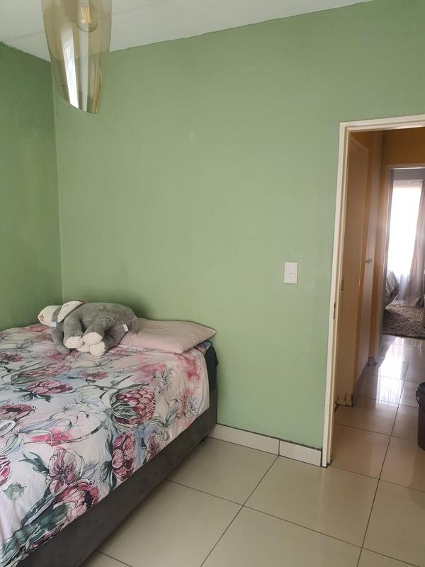 2 Bedroom Property for Sale in Honeypark Gauteng