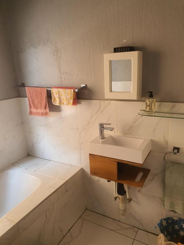 2 Bedroom Property for Sale in Honeypark Gauteng