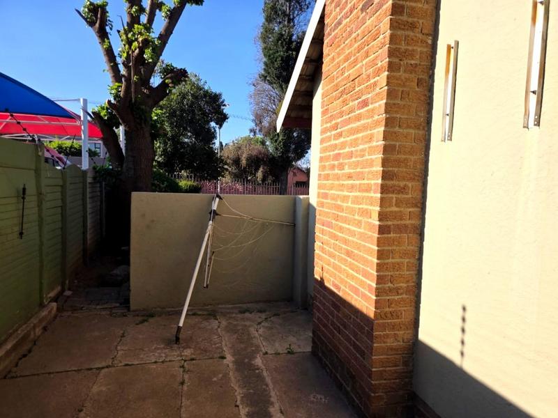 To Let 3 Bedroom Property for Rent in Kibler Park Gauteng