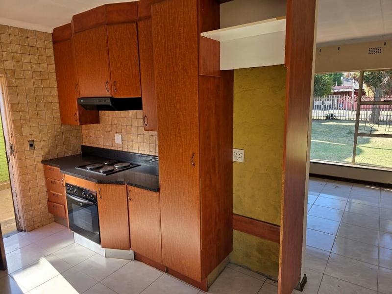 To Let 3 Bedroom Property for Rent in Kibler Park Gauteng