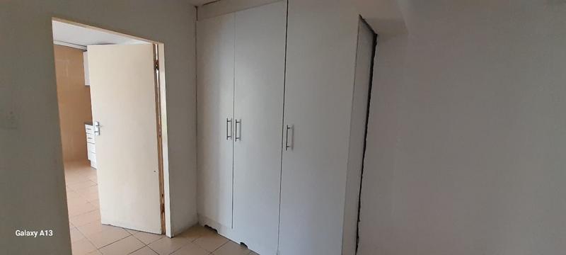 To Let 1 Bedroom Property for Rent in Witfield Gauteng