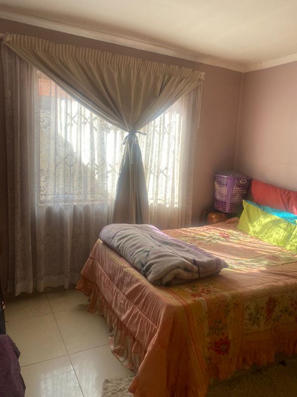 2 Bedroom Property for Sale in Bram Fischerville Gauteng