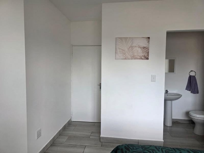 To Let 2 Bedroom Property for Rent in Albertsdal Gauteng