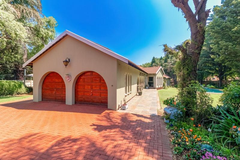4 Bedroom Property for Sale in Bedfordview Gauteng