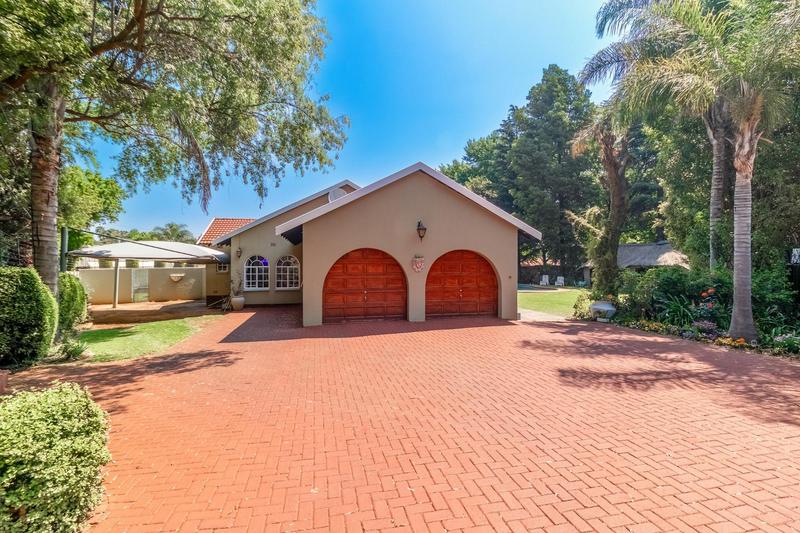 4 Bedroom Property for Sale in Bedfordview Gauteng