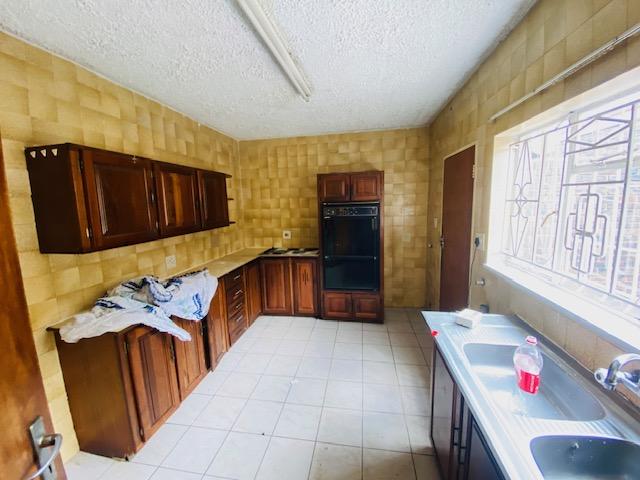 3 Bedroom Property for Sale in Clayville East Gauteng