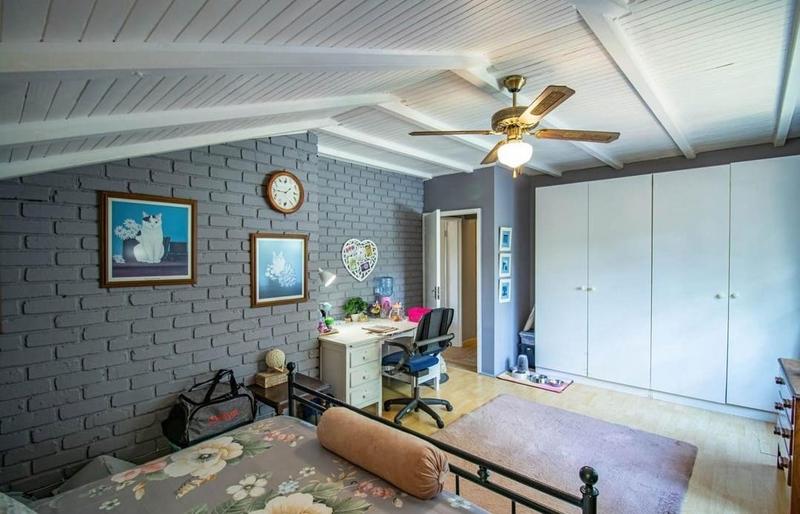 3 Bedroom Property for Sale in Glen Austin Gauteng