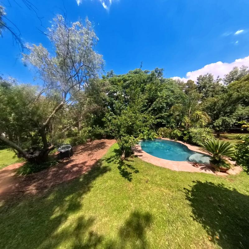 4 Bedroom Property for Sale in Glen Austin Gauteng