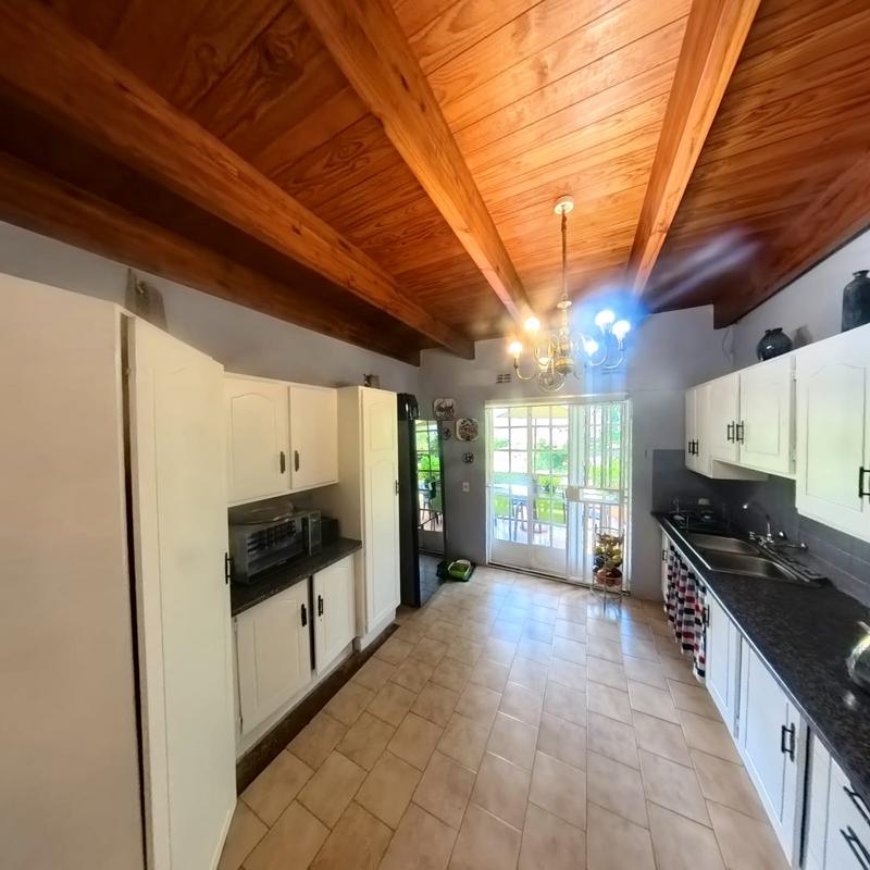 4 Bedroom Property for Sale in Glen Austin Gauteng