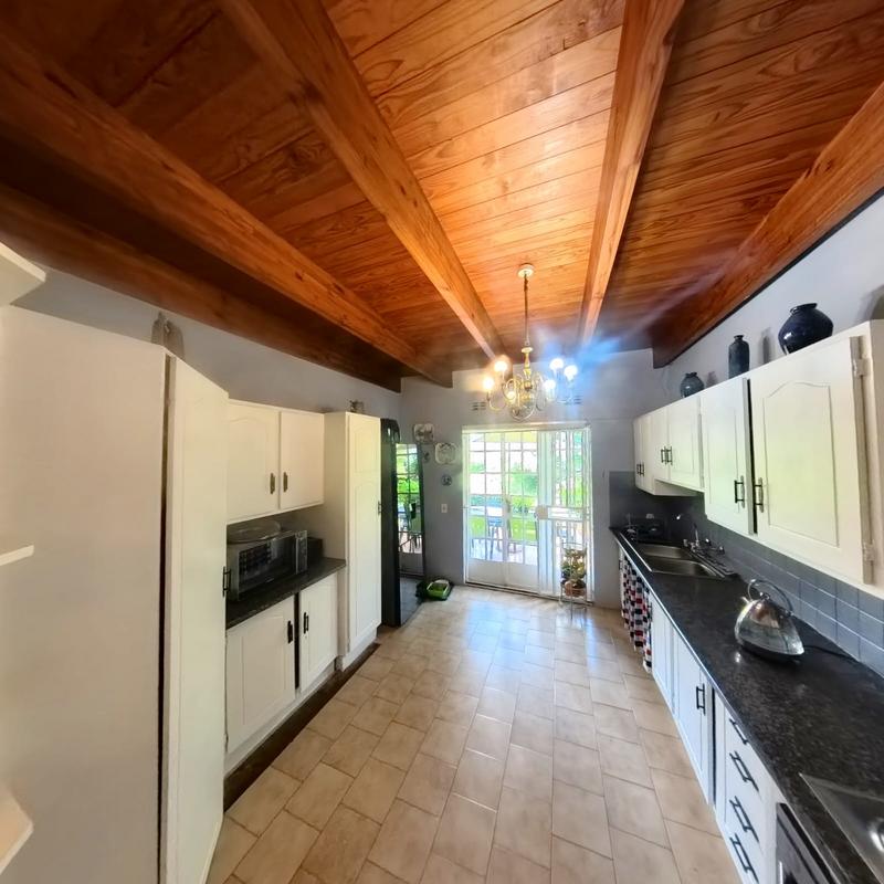 4 Bedroom Property for Sale in Glen Austin Gauteng