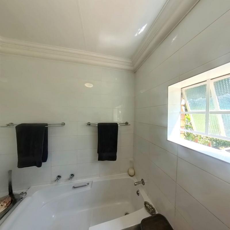 4 Bedroom Property for Sale in Glen Austin Gauteng