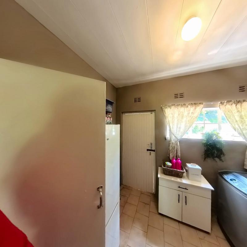 4 Bedroom Property for Sale in Glen Austin Gauteng