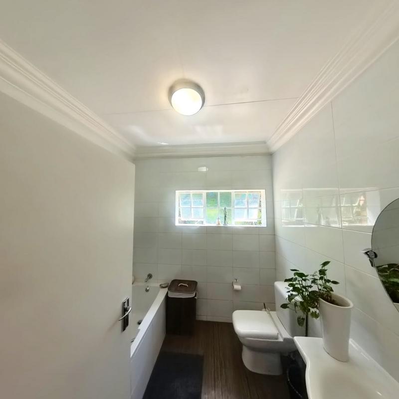 4 Bedroom Property for Sale in Glen Austin Gauteng