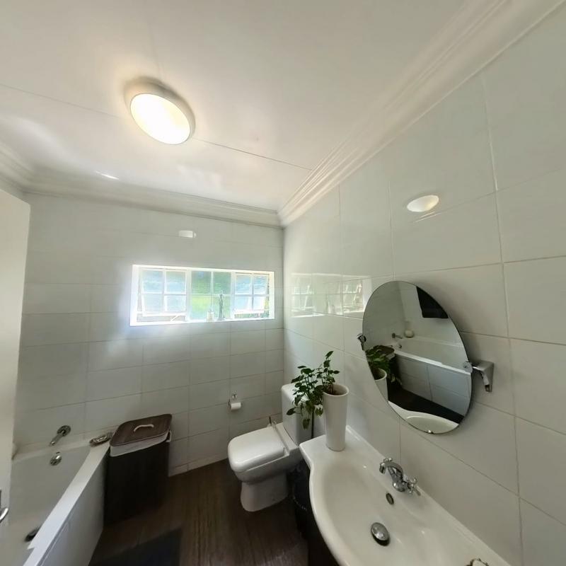 4 Bedroom Property for Sale in Glen Austin Gauteng