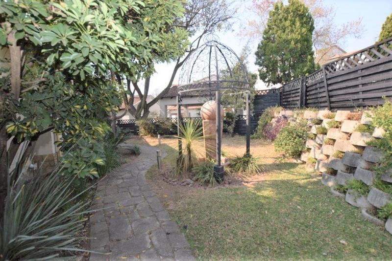 To Let 3 Bedroom Property for Rent in Paulshof Gauteng