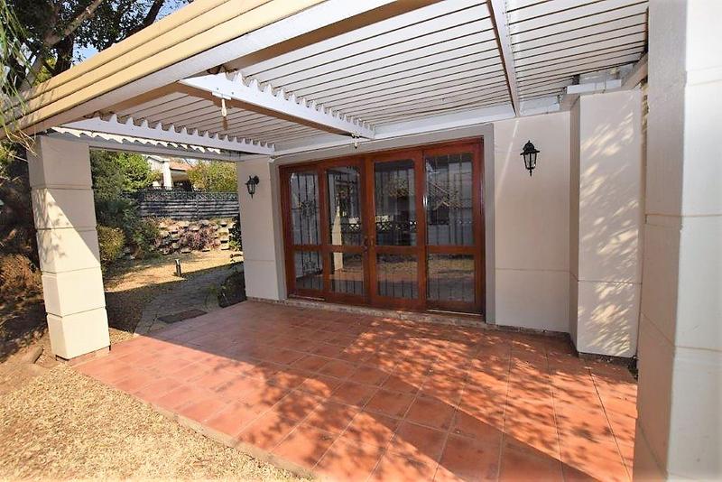 To Let 3 Bedroom Property for Rent in Paulshof Gauteng