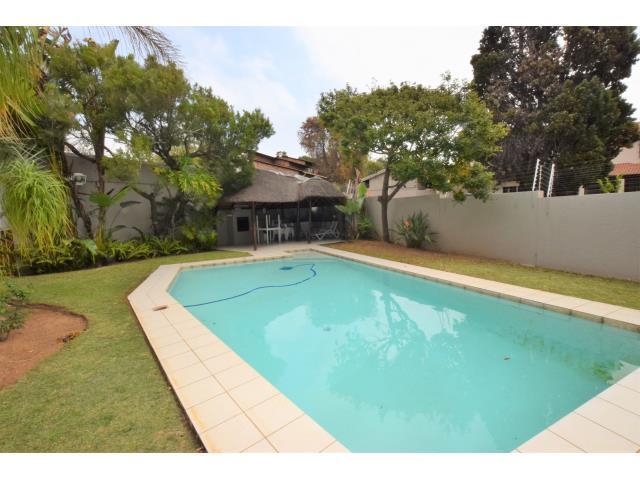 To Let 2 Bedroom Property for Rent in Rivonia Gauteng