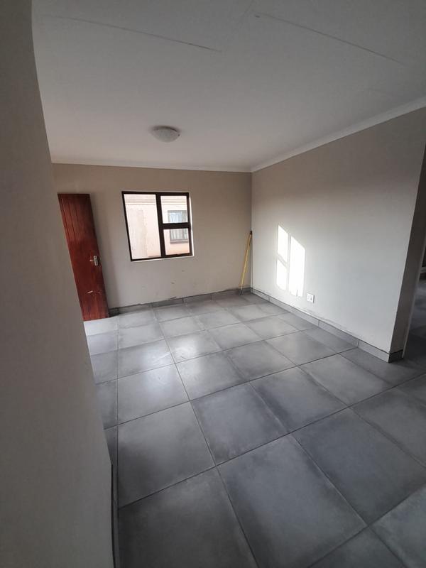 3 Bedroom Property for Sale in Dawn Park Gauteng