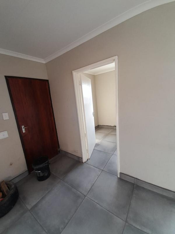 3 Bedroom Property for Sale in Dawn Park Gauteng