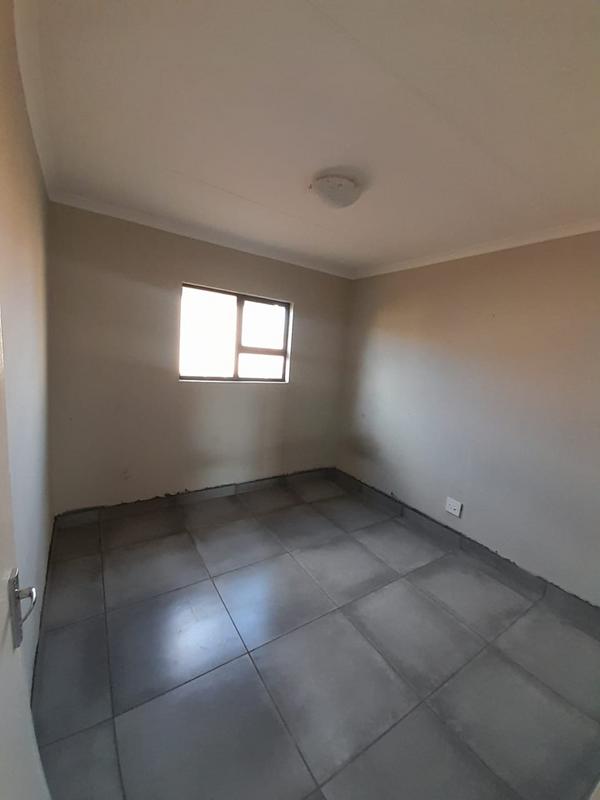 3 Bedroom Property for Sale in Dawn Park Gauteng